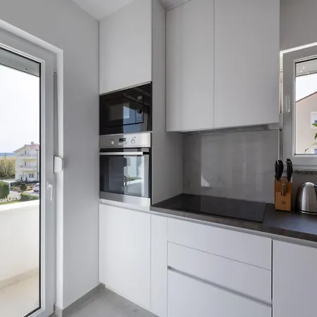 Apartment Makai With A Rooftop Terrace *